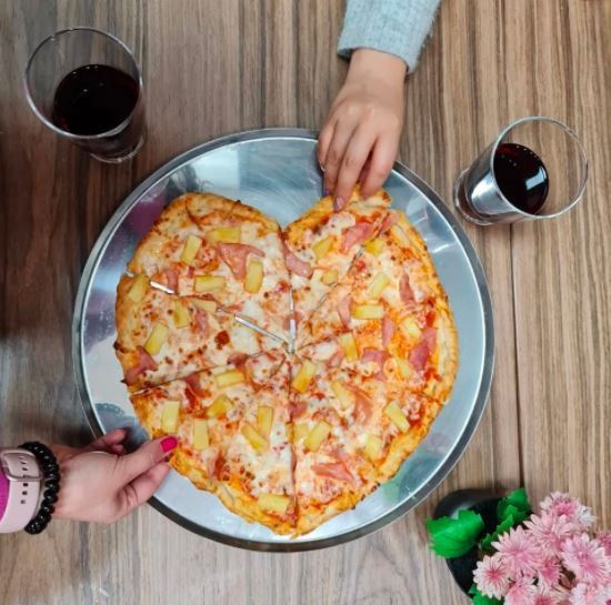 La Competencia Pizzería 3